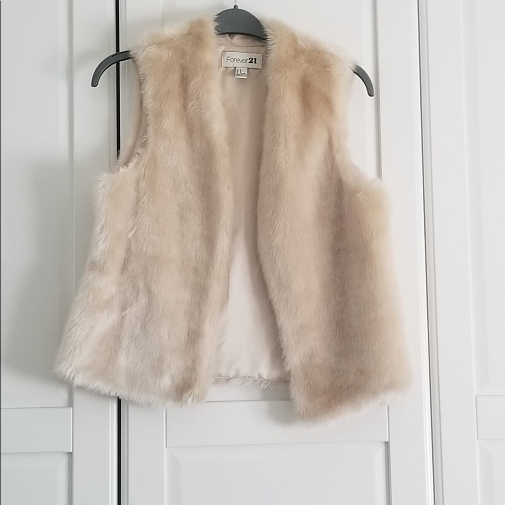 Fur vest